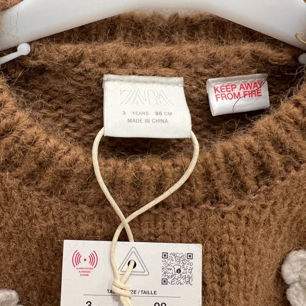 Zara Tan Sweater with White Floral Accents - Picture 6 of 7